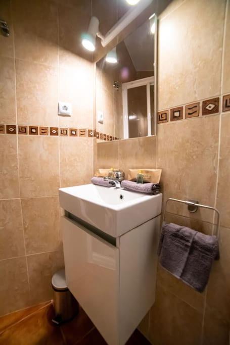 Cozy Apartment Plaza Espana I Renovated 3Br 2Bh Madrid Dış mekan fotoğraf